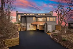 44 Circle Dr, Westchester Township, IN 46304 - Photo 2