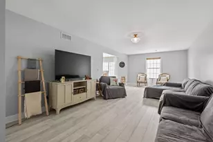 9573 Luebcke Ln, Crown Point, IN 46307 - Photo 4