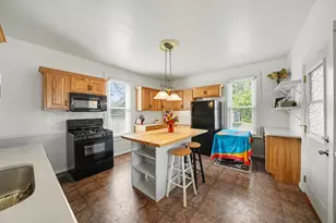 602 D St, La Porte, IN 46350 - Photo 8