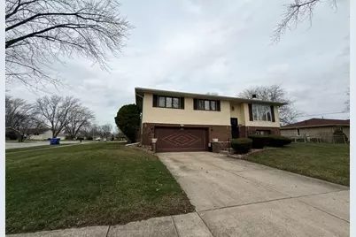 1810 W 95th Court, Crown Point, IN 46307 - Photo 2