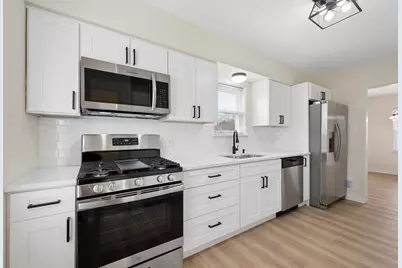 6749 Ontario Avenue, Hammond, IN 46323 - Photo 8