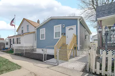 724 Willow Court, Hammond, IN 46320 - Photo 2