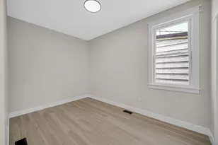 724 Willow Ct, Hammond, IN 46320 - Photo 10