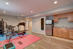 669 Davis Cir, Crown Point, IN 46307 - Photo 18