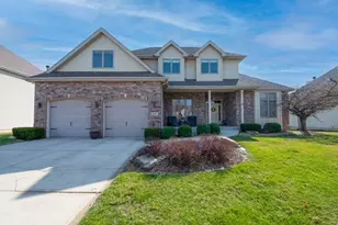 669 Davis Cir, Crown Point, IN 46307 - Photo 1