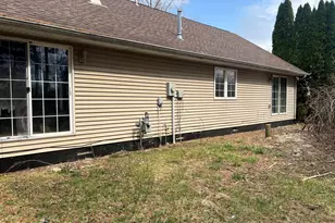 118 S 200 W, Valparaiso, IN 46385 - Photo 4