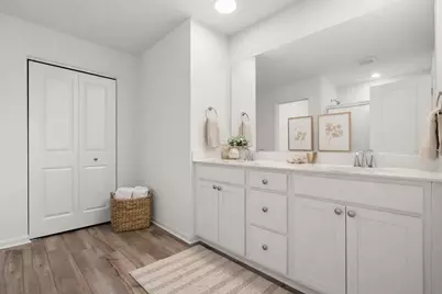 1811 E 111th Place, Crown Point, IN 46307 - Photo 4