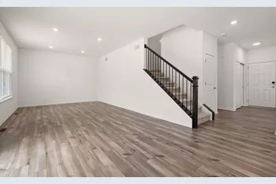 1811 E 111th Place, Crown Point, IN 46307 - Photo 8