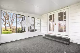 8977 E Chicago Trl, New Carlisle, IN 46552 - Photo 6