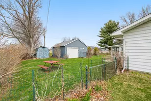 8977 E Chicago Trl, New Carlisle, IN 46552 - Photo 16