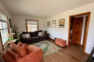 814 Campbell St, Valparaiso, IN 46385 - Photo 2