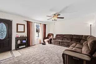 6386 Michael Dr, Portage, IN 46368 - Photo 4