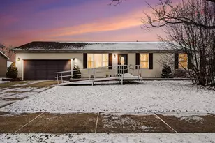 6386 Michael Dr, Portage, IN 46368 - Photo 2