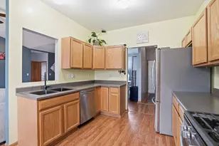 4221 Burlwood Dr, Chesterton, IN 46304 - Photo 10