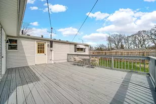 93 Lincoln Ave, Hobart, IN 46342 - Photo 18