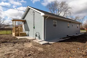 1047 Arizona St, Gary, IN 46403 - Photo 32