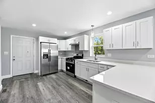 840 E 25th Ave, Gary, IN 46407 - Photo 6