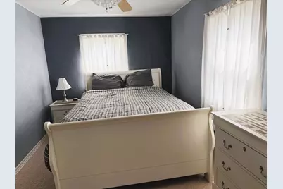 341 W Main Street, Winamac, IN 46996 - Photo 12