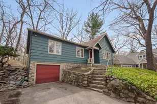 17 Angle Rd, Michiana Shores, IN 46360 - Photo 4