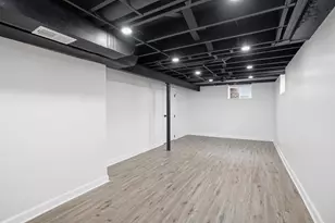 6936 Magoun Ave, Hammond, IN 46324 - Photo 12