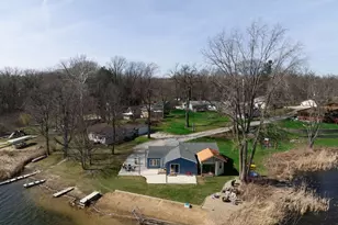 7715 N Spruce Ln, New Carlisle, IN 46552 - Photo 32