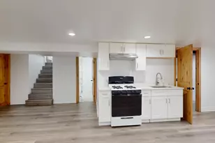 4824 Parrish Ave, East Chicago, IN 46312 - Photo 24