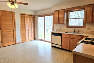 2857 Brown St, Portage, IN 46368 - Photo 8