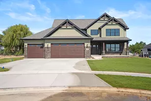 2412 Apple Ct, Schererville, IN 46375 - Photo 2