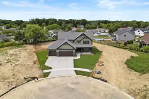 2412 Apple Ct, Schererville, IN 46375 - Photo 8