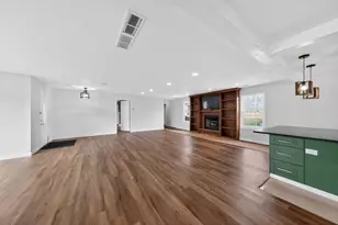 1908 Central Dr, Gary, IN 46407 - Photo 4