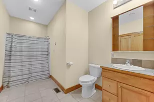 2425 Dickinson Rd, Chesterton, IN 46304 - Photo 24