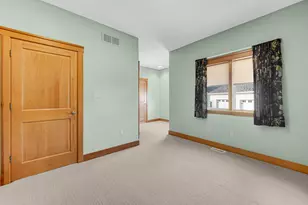 2425 Dickinson Rd, Chesterton, IN 46304 - Photo 16