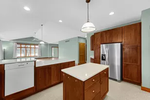 2425 Dickinson Rd, Chesterton, IN 46304 - Photo 14