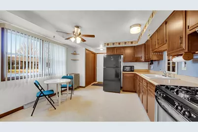 917 Albin Drive, La Porte, IN 46350 - Photo 6