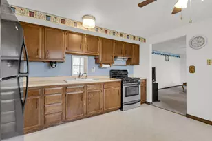 917 Albin Dr, La Porte, IN 46350 - Photo 8