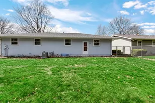 917 Albin Dr, La Porte, IN 46350 - Photo 4