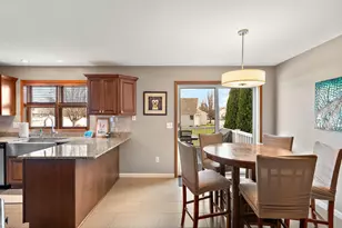 412 Chessington Dr, Crown Point, IN 46307 - Photo 8