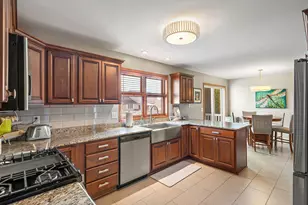 412 Chessington Dr, Crown Point, IN 46307 - Photo 6