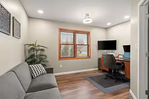 412 Chessington Dr, Crown Point, IN 46307 - Photo 12