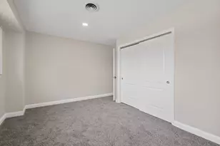 2600 W 59th Pl, Merrillville, IN 46410 - Photo 22