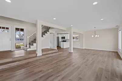 2600 W 59th Place, Merrillville, IN 46410 - Photo 4