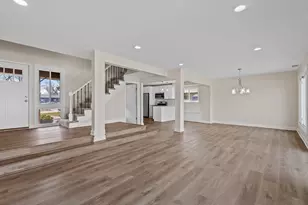 2600 W 59th Pl, Merrillville, IN 46410 - Photo 4