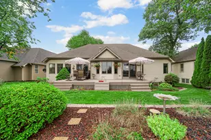 97 Scotscraig Dr, Valparaiso, IN 46385 - Photo 16