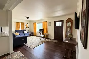 827 Eason Ct, La Porte, IN 46350 - Photo 4