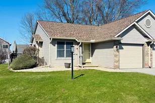 3612 Creekside Dr, Valparaiso, IN 46383 - Photo 2