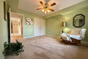 908 Swan Dr, Dyer, IN 46311 - Photo 20