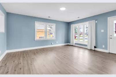 555 W Pine Street, Griffith, IN 46319 - Photo 4