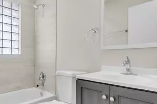 555 W Pine St, Griffith, IN 46319 - Photo 14