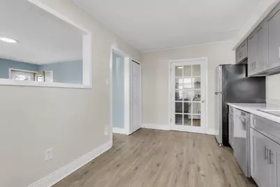 555 W Pine Street, Griffith, IN 46319 - Photo 8