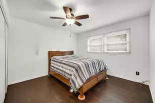 3606 E 34th Pl, Hobart, IN 46342 - Photo 14